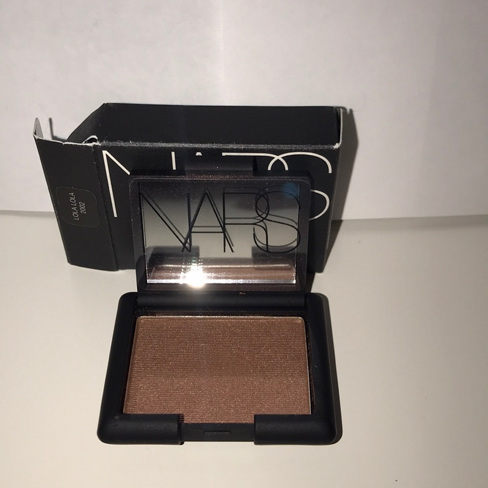 NARS Eyeshadow in Lola Lola
